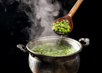 Matar Dal